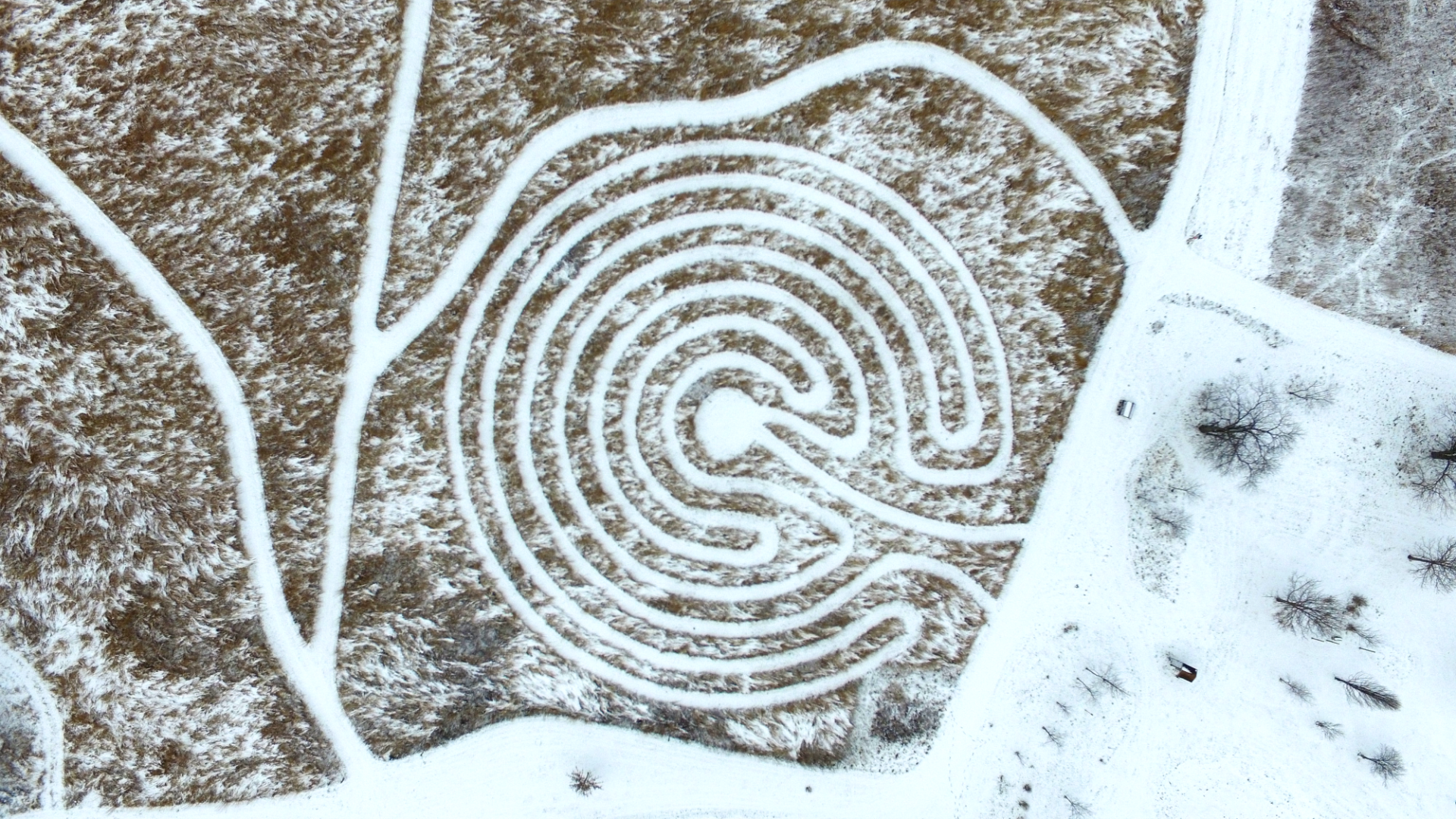 Winter Labyrinth – Lakeview Prairie Labyrinth